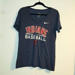 Cleveland Indians Women's large T-Shirt Nike Athletic Cut